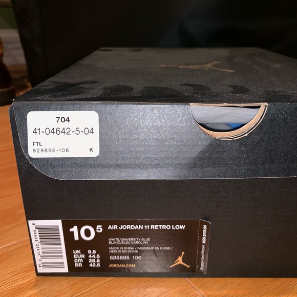 Air Jordan 11 Low UNC - Picture 7 of 9